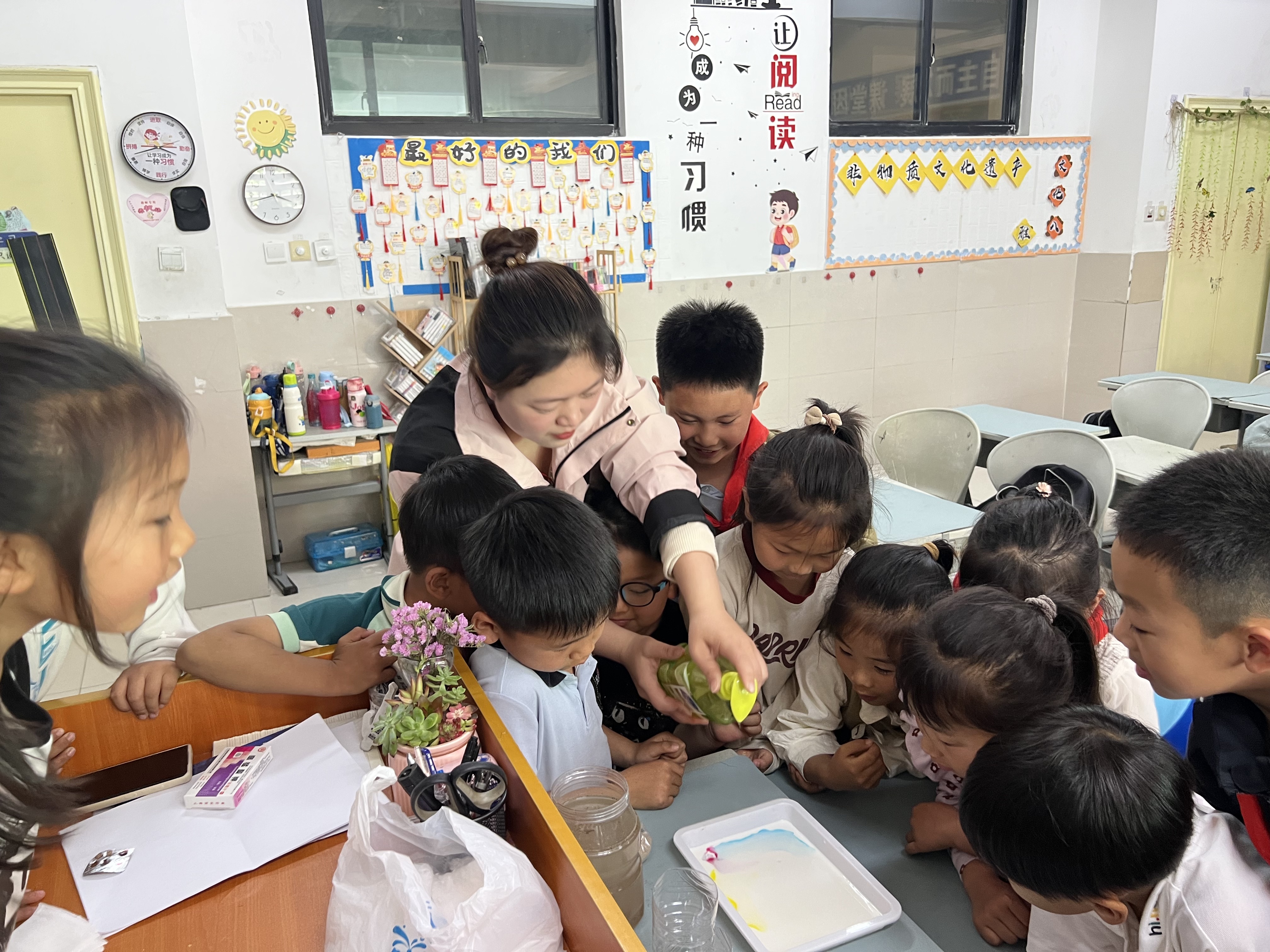 世界讀書日，書香溢校園